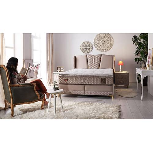 Luxia Bed Set