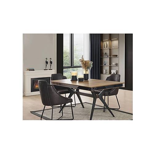 Eyl�l Dining Room
