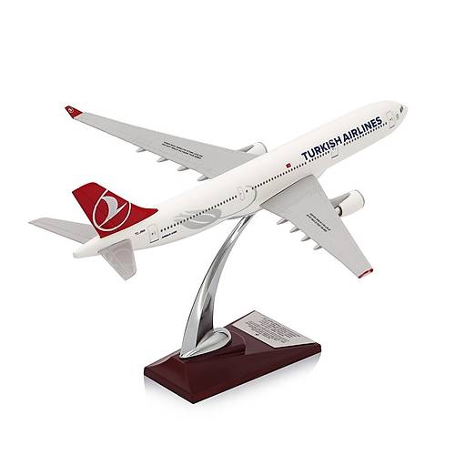 Airbus A330-300 1/200 - TK Tasarml Model Uak