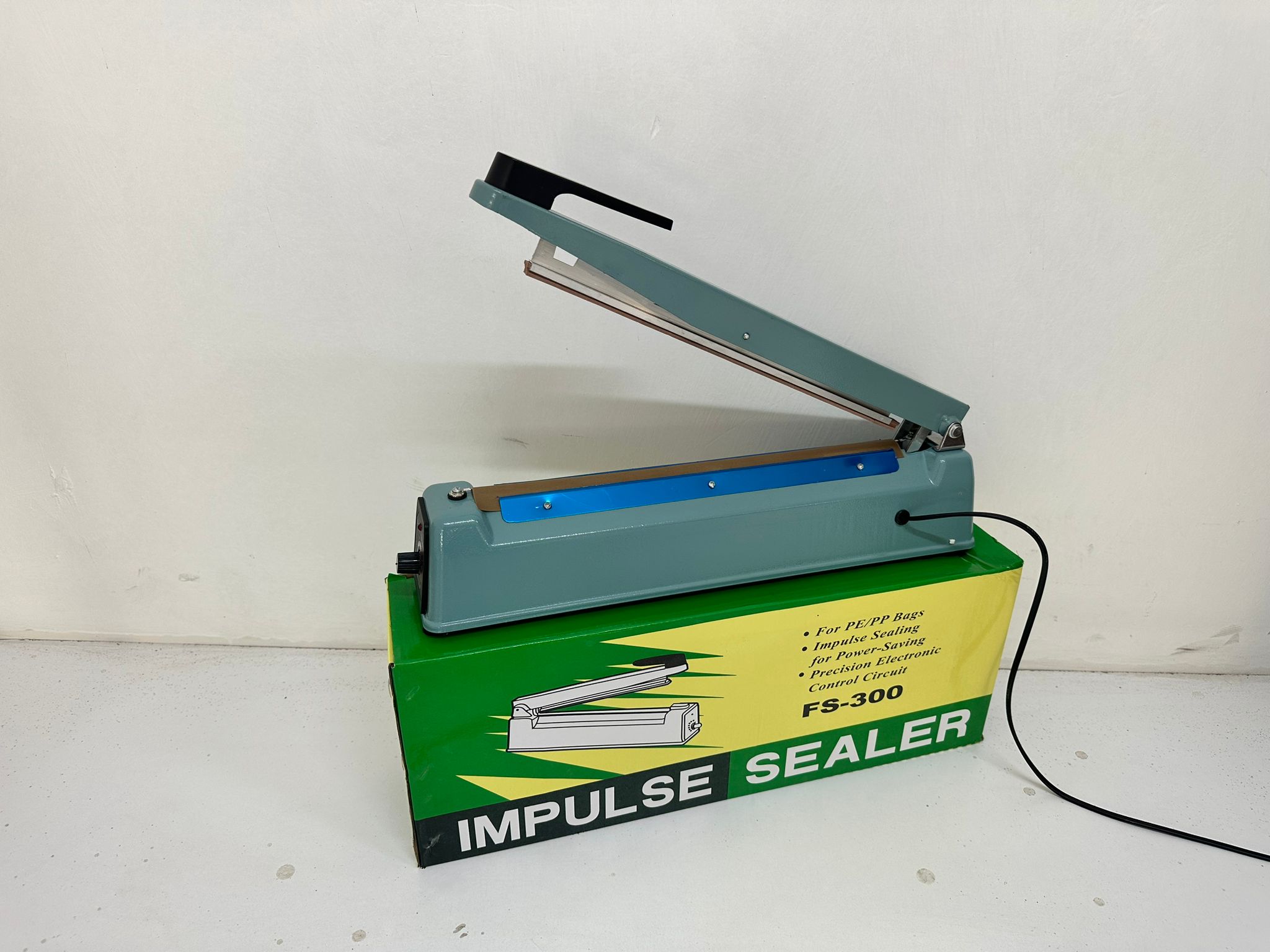 Akse 30 Cm Demir Gövde Naylon Poşet Agzı Yapıştırma Makinesi