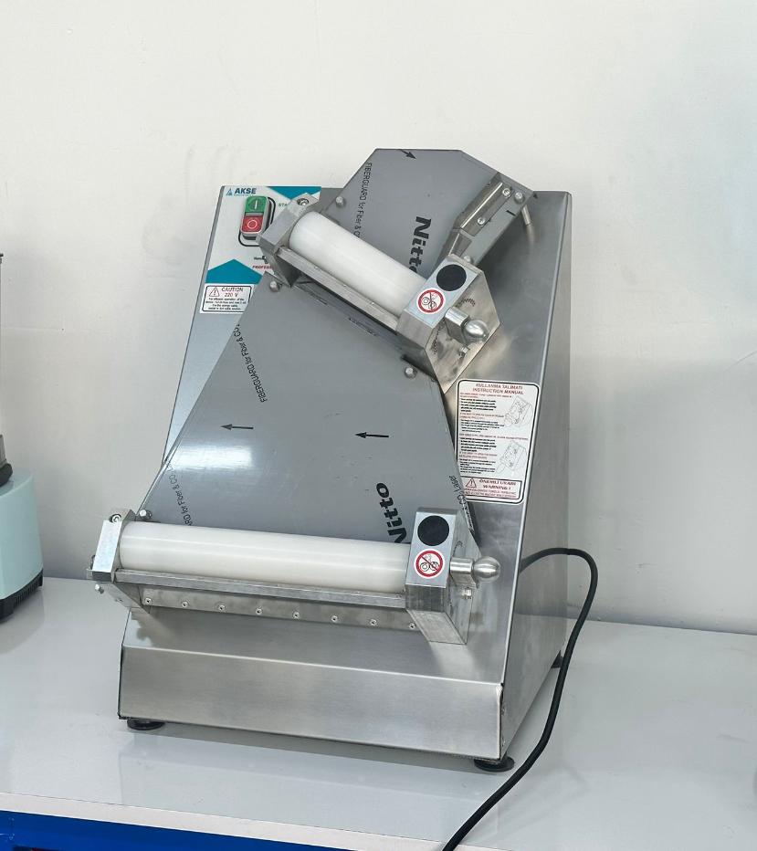 Akse Hamur Açma Makinesi 30 Cm