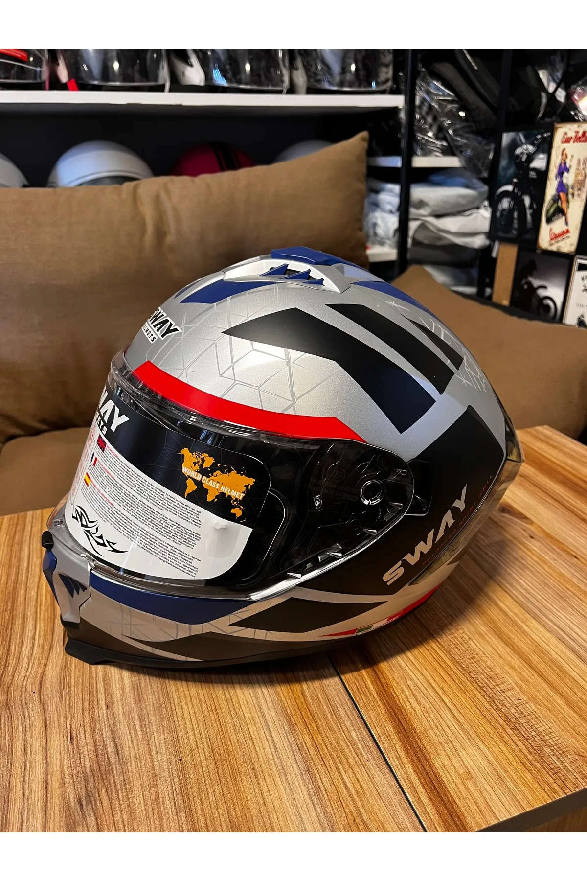 Sway 865 White Black Kask