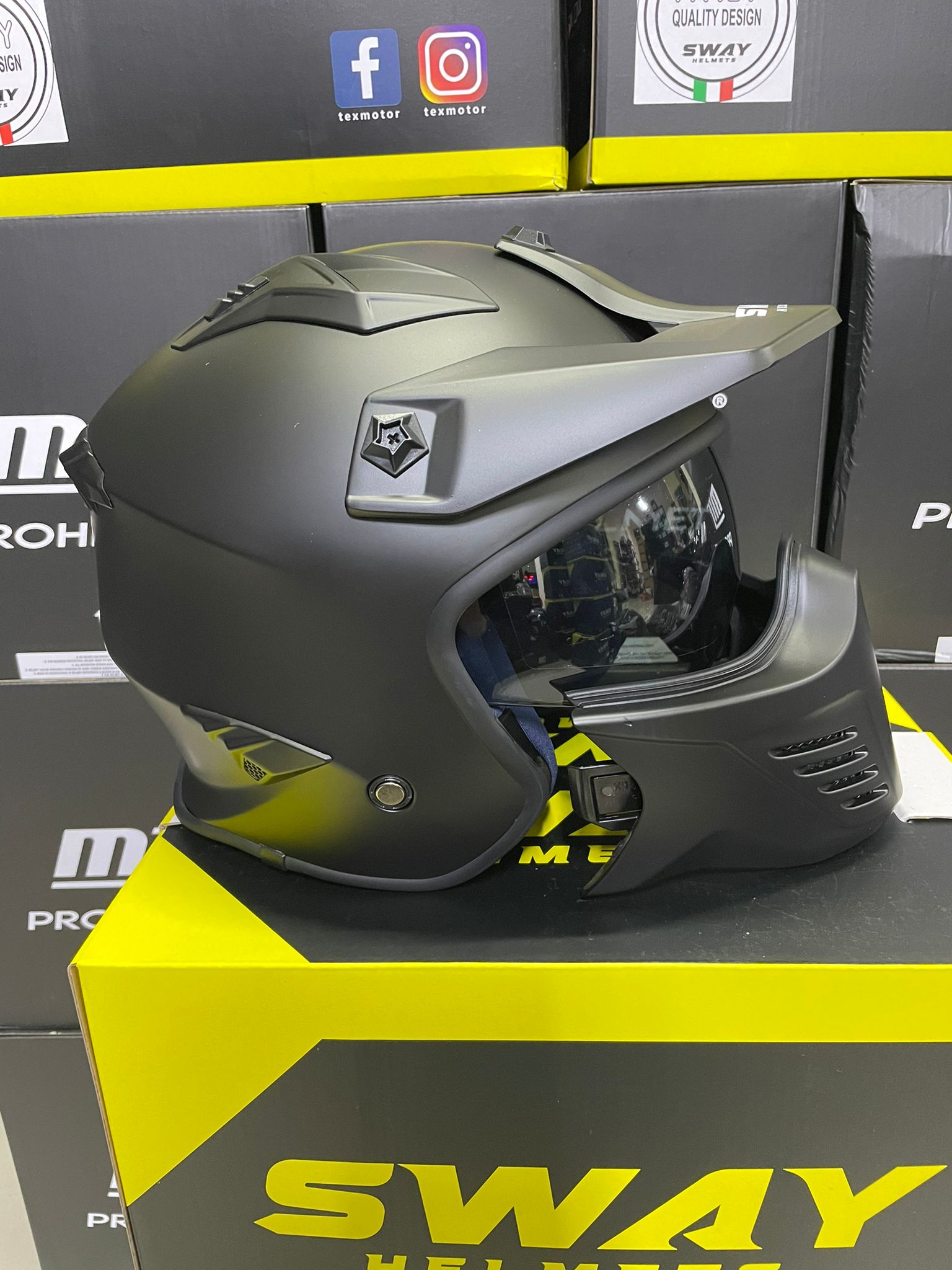 Sway Tokyo 726X Kask