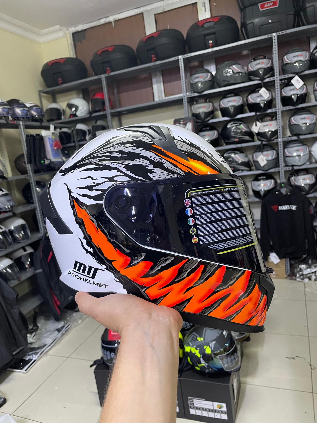 MTS 910 Kask Venom