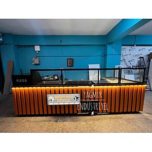 Kasa Bankolu �i�k�fte & Midye & Pilav & Islak Hamburger Tezgah�