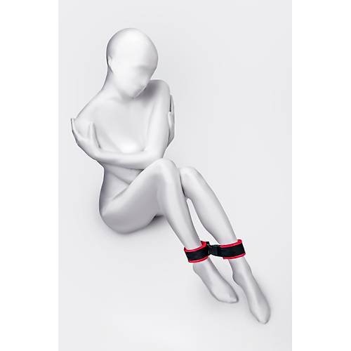 Anonymo #0156 29 cm BDSM Ayak Kelepesi  Krmz Kadife Malzemeli Yumuak Dokulu Fantezi Aksesuar