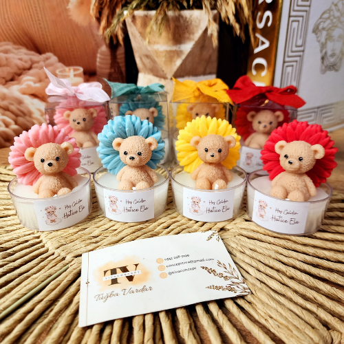 Renkli Papatyalı Ayıcıklı Mum