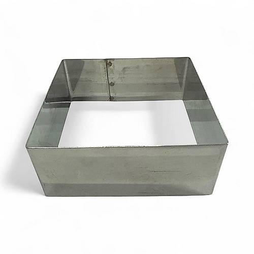 Metal Kare Pasta Kal�b� 20x20cm