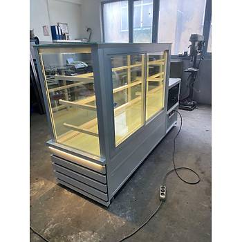 Pasta Te�hir Dolab� Kasa Bankolu Beyaz 200 Cm
