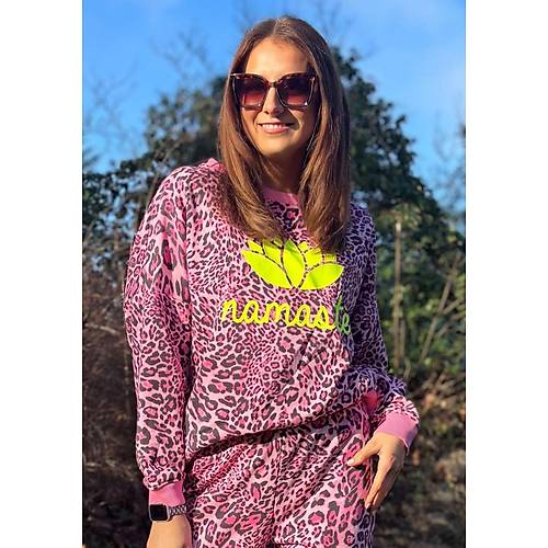 LEOPAR DESENL NAMASTE SWEATSHIRT