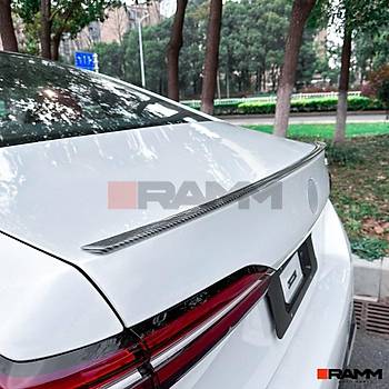 BMW G60 BAGAJ SPOLER PARLAK  KARBON