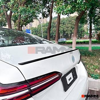 BMW G60 BAGAJ SPOLER PARLAK  SYAH