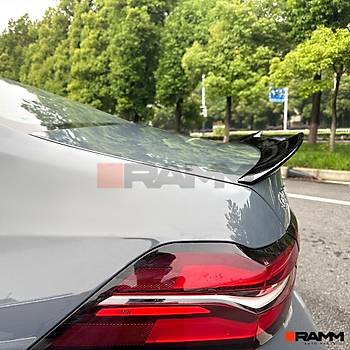 BMW G60 M4 BAGAJ SPOLER  PARLAK  SYAH