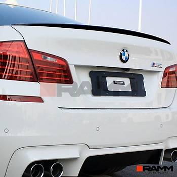 BMW F10 M BAGAJ SPOLER  PARLAK  SYAH