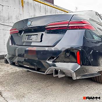BMW-  G60 MP DFZR PARLAK KARBON