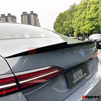 BMW G60 M4 BAGAJ SPOLER  PARLAK  KARBON