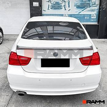 BMW F30 F31 M PAKET BAGAJ SPOLER PARLAK  SYAH