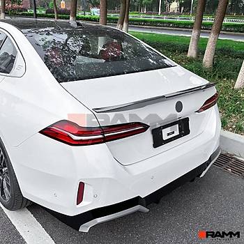 BMW G60 BAGAJ SPOLER  PARLAK  KARBON