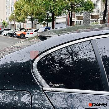 BMW F10 Tavan Spoileri � Parlak Karbon