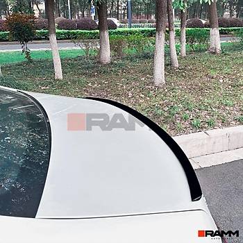 BMW G60 BAGAJ SPOLER PARLAK  SYAH