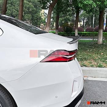 BMW G60 BAGAJ SPOLER  PARLAK  KARBON