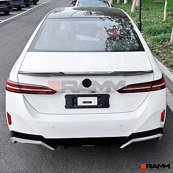 BMW G60 BAGAJ SPOLER  PARLAK  KARBON