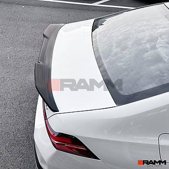 BMW G60 BAGAJ SPOLER  PARLAK  SYAH