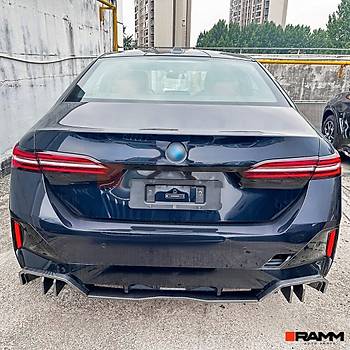BMW-  G60 MP DFZR PARLAK KARBON