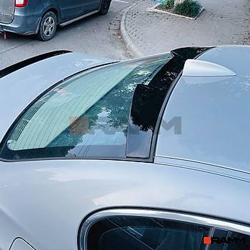 BMW E60 TAVAN SPOLER PARLAK KARBON