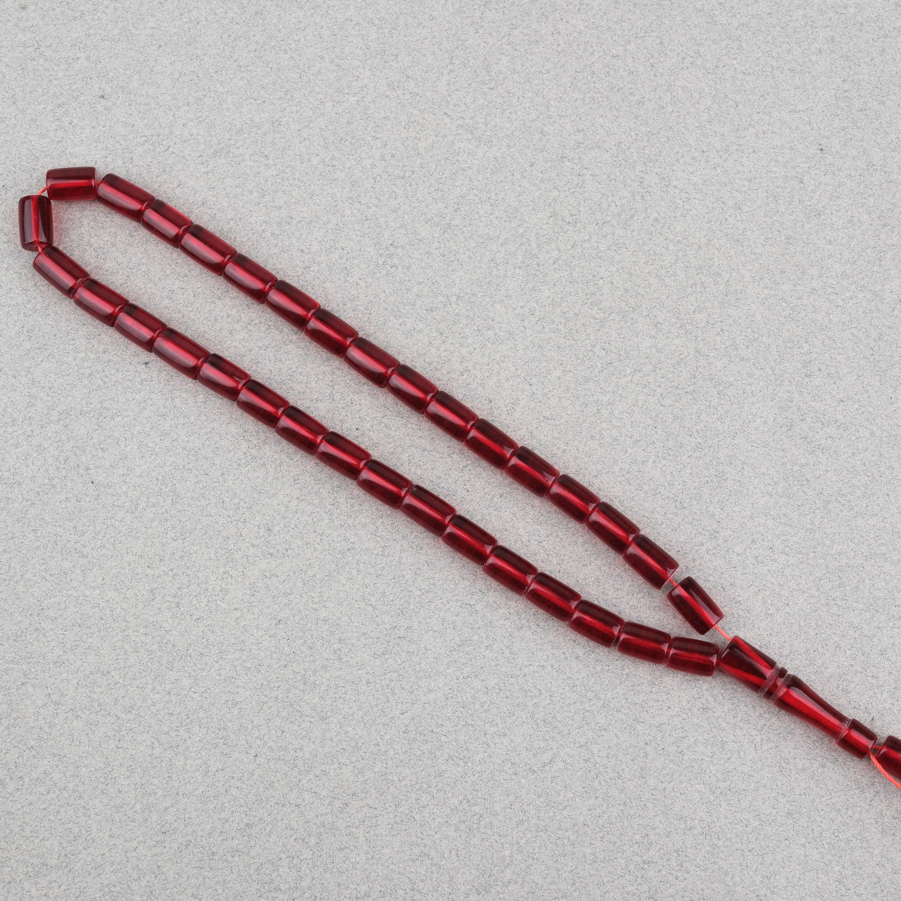 Uçak Camı Kesme Kesim 7x10mm Tesbih Püskülsüz Şeffaf Koyu Kırmızı