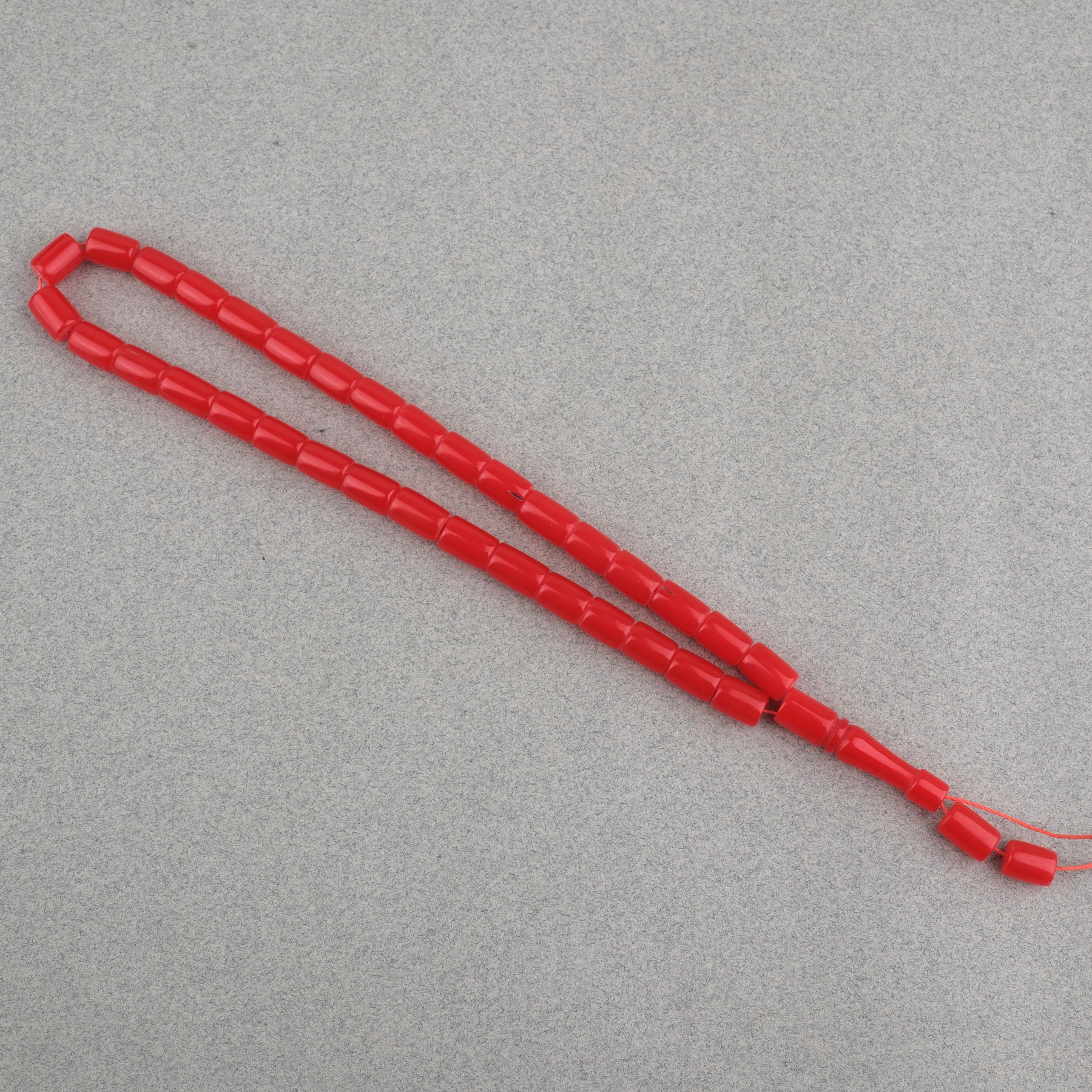 Uçak Camı Kesme Kesim 7x10mm Tesbih Püskülsüz Kırmızı