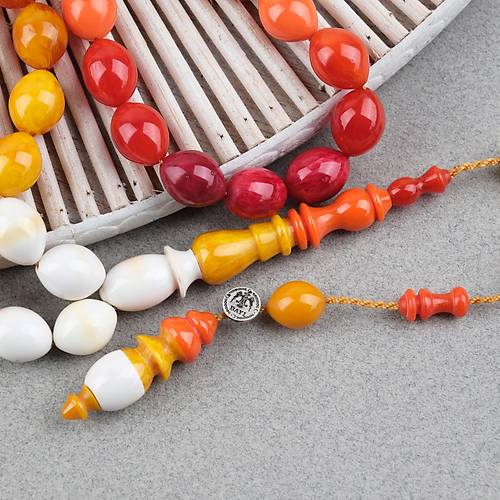 Katalin Bonibon Usta ��i �mzal� Tombul Beyzi 10x13mm Tesbih