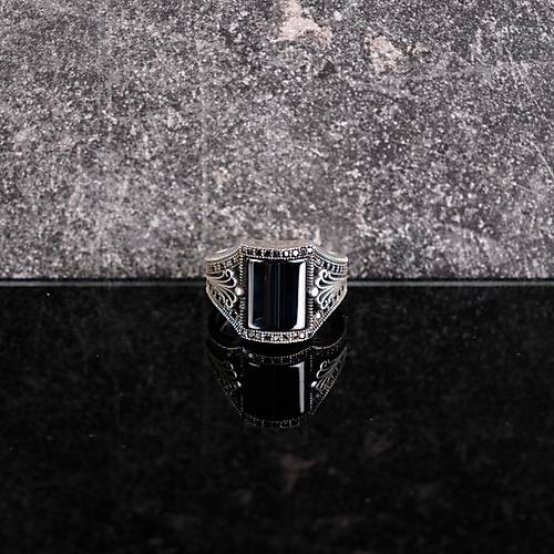 Onix /Mikro Zirkon 925Ayar Gm Erkek Yzk