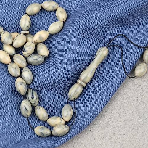 S�kma Kehribar Beyzi Kesim 7x11mm Tesbih- Krem Ye�il