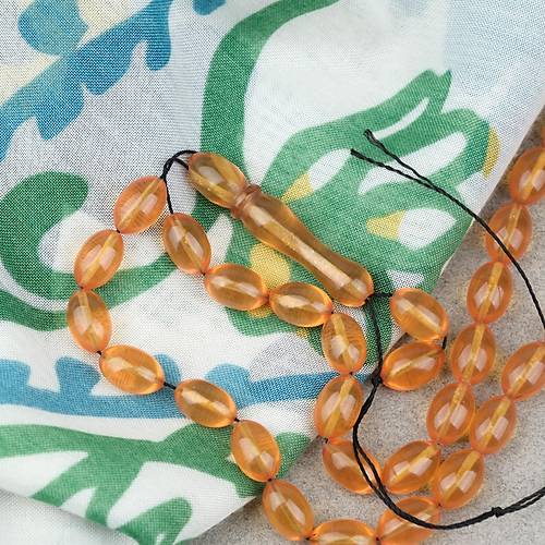 S�kma Kehribar Beyzi Kesim 7x11mm Tesbih- �effaf Koyu Sar�