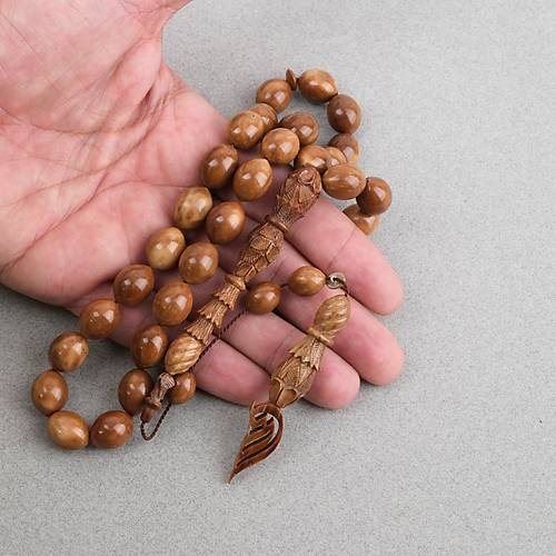 Kuka Usta ��i �mzal� �zel El ��i Oyma �mame ve Hitame Beyzi Kesim 11x15mm Tesbih