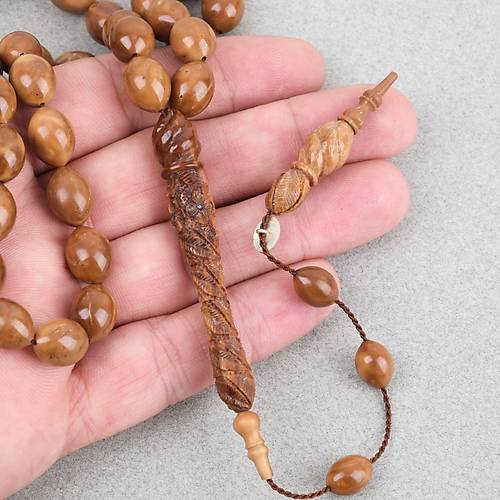 Kuka Usta ��i �mzal� �zel El ��i Oyma �mame ve Hitame Beyzi Kesim 9.5x13mm Tesbih