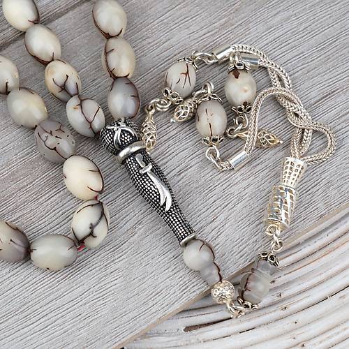 K�br�s Hurma �ekirde�i 925Ayar G�m�� P�sk�l Beyzi Kesim 8x10mm Tesbih