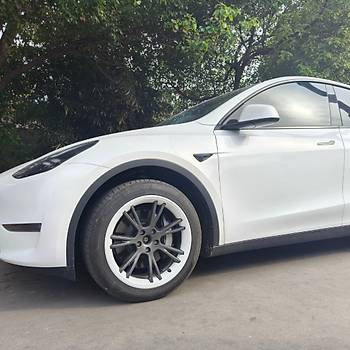 Tesla Model Y Entegre Jant Koruma Halkas� Seti 19 �n�, 4 Adet Set Olarak, Beyaz Renk