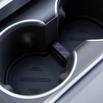 Tesla Juniper Orta Konsol Bardak Tutucu Alt Silikon Pedi, Siyah Renk