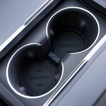 Tesla Juniper Orta Konsol Bardak Tutucu Alt Silikon Pedi, Siyah Renk