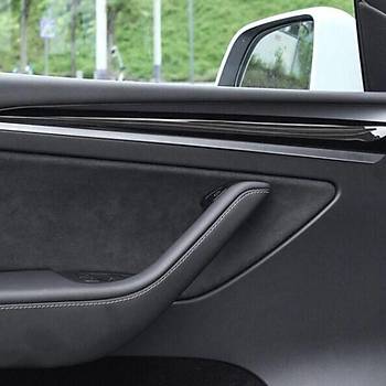 Tesla Model Y / Model 3 �n Kap� Dekoratif  Parlak Siyah Kaplama, 2 Adet Set Olarak
