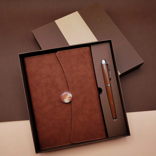 �izgili Defter Ve Metal Kalem Seti