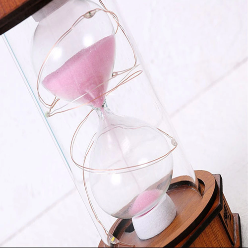 I�ikli Dekoratif Ah�ap Kum Saati