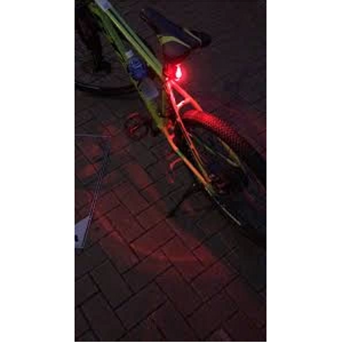 Fonksyonlu Bisiklet Arka Stop Uyar� �kaz I���� �arjl� 4 Modlu Lamba