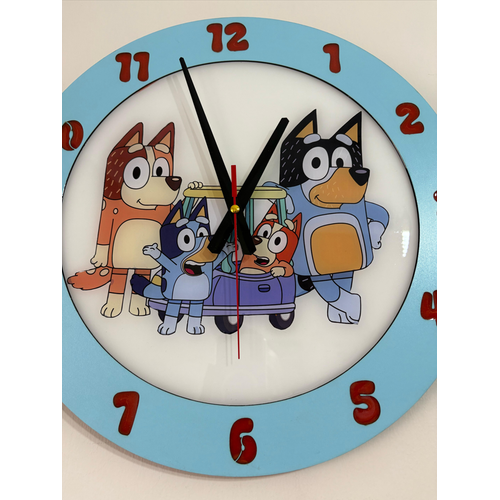 Bluey Bingo ve Ailesi Duvar Saati - Ahap Lazer Kesim Epoksi Tasarm - 40 cm - Pelince Kids