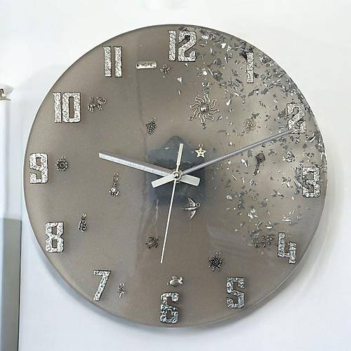 PELNCE - Gri Zeminli Metal Motifli Epoksi Duvar Saati - 30 cm