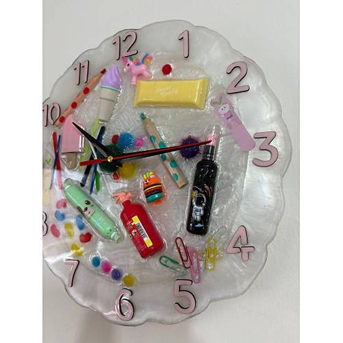 PELNCE KIDS  Unicorn ve Renkli Objelerle Tasarlanm Epoksi ocuk Duvar Saati  Pembe Renk Rakaml -30 cm