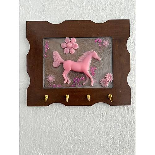 PELNCE - Pembe At Figrl  - Epoksi Ahap Anahtar Askl (Tek rn) - Ebat : 24 x 29 cm