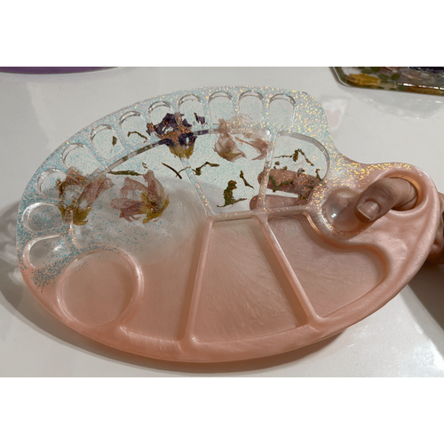 Epoksi Reine Sunumluk - Resim Paleti Grnml - Japon Gl Pembe -  Ebatlar: 20 x 30 cm